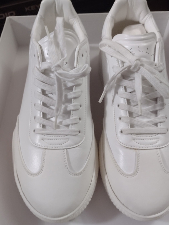 Stella McCartney Other - Stella McCartney White Leather Sneakers EU 43 US 10 Box Included